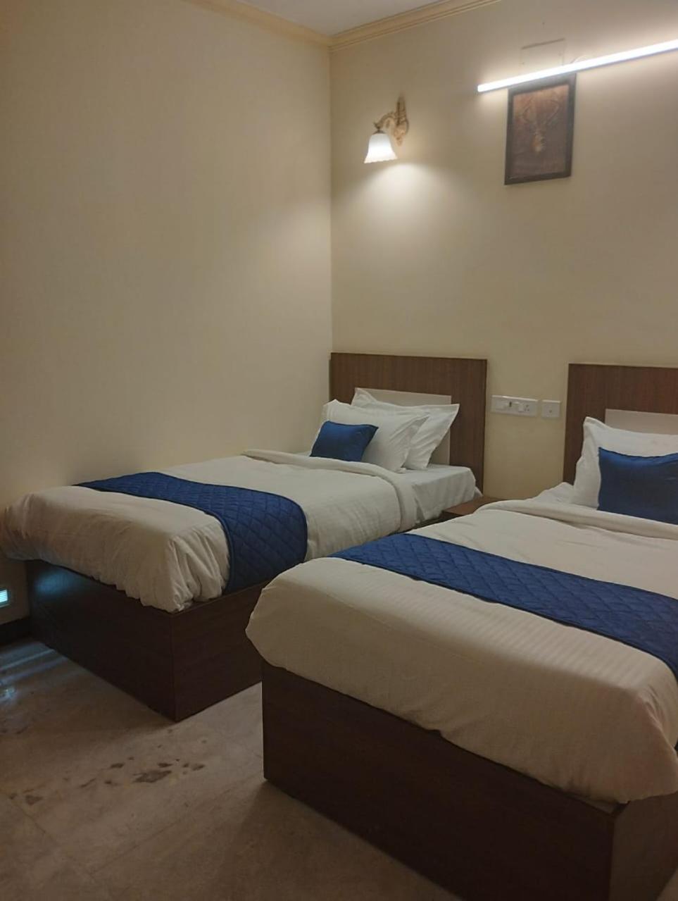A.R Residency Hotel Chennai Eksteriør billede