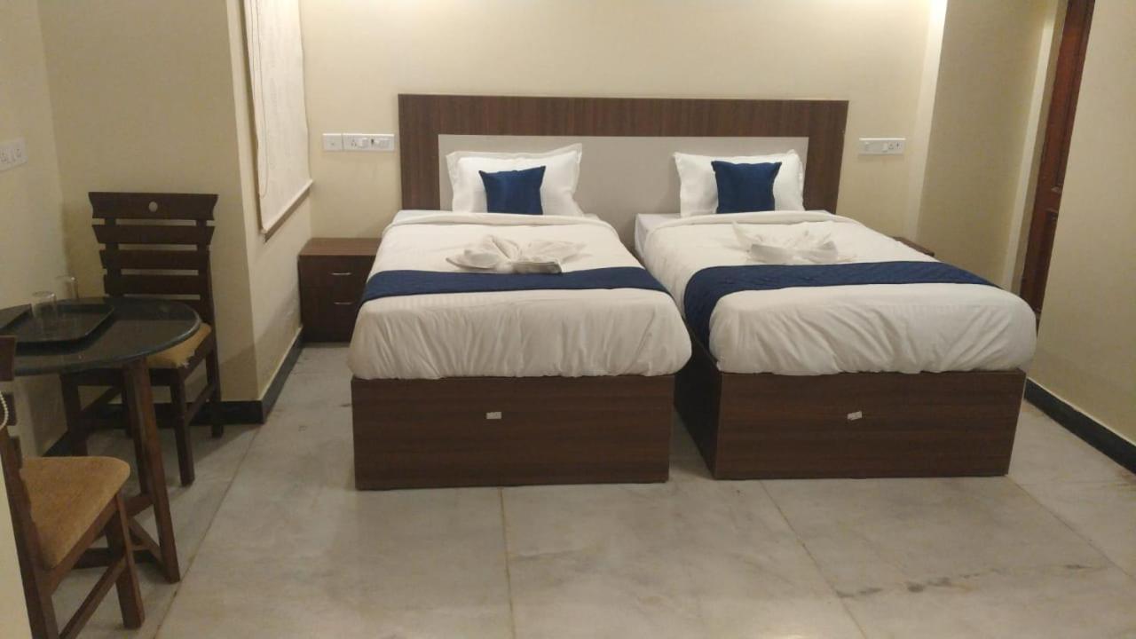 A.R Residency Hotel Chennai Eksteriør billede