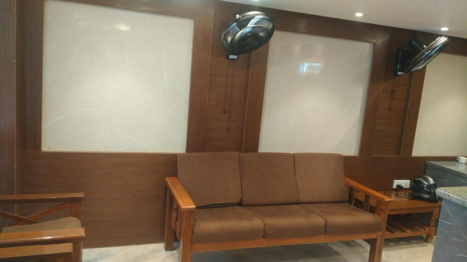 A.R Residency Hotel Chennai Eksteriør billede