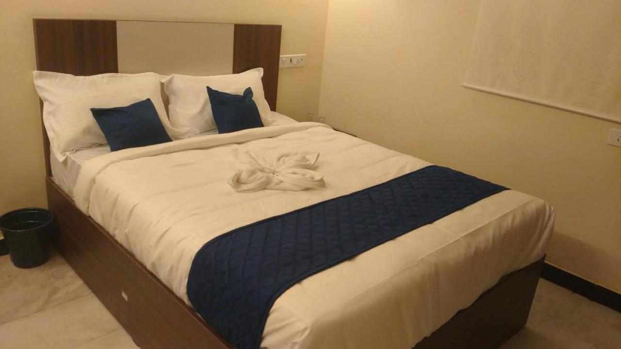 A.R Residency Hotel Chennai Eksteriør billede