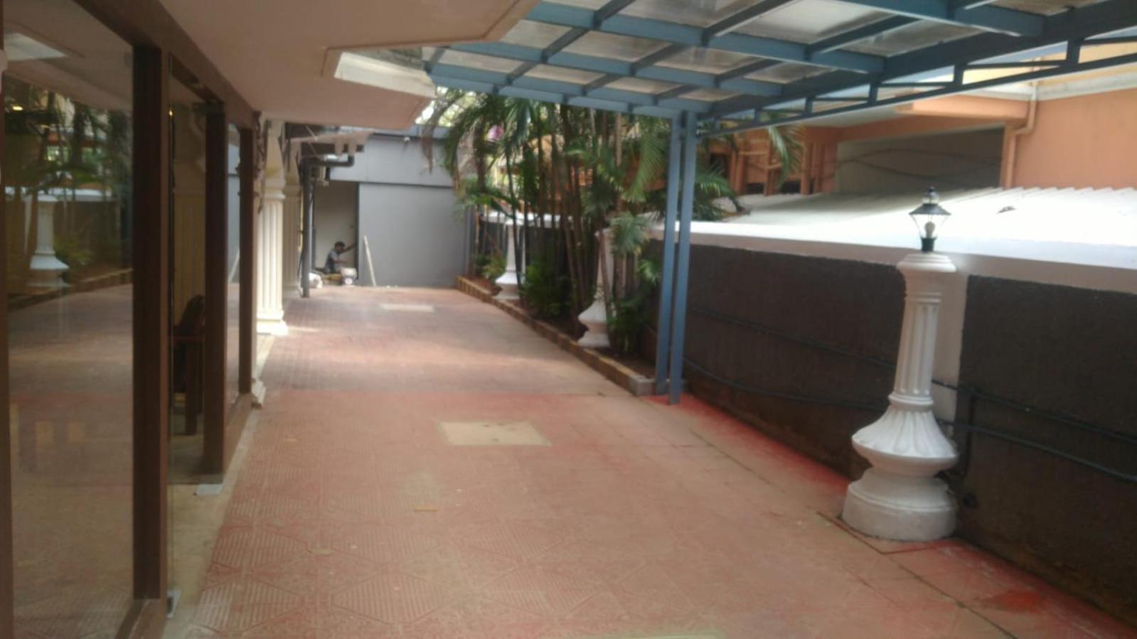 A.R Residency Hotel Chennai Eksteriør billede