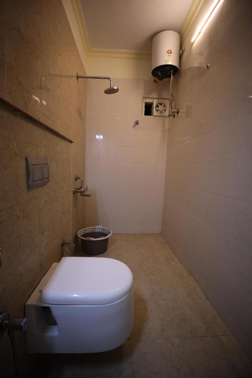 A.R Residency Hotel Chennai Eksteriør billede