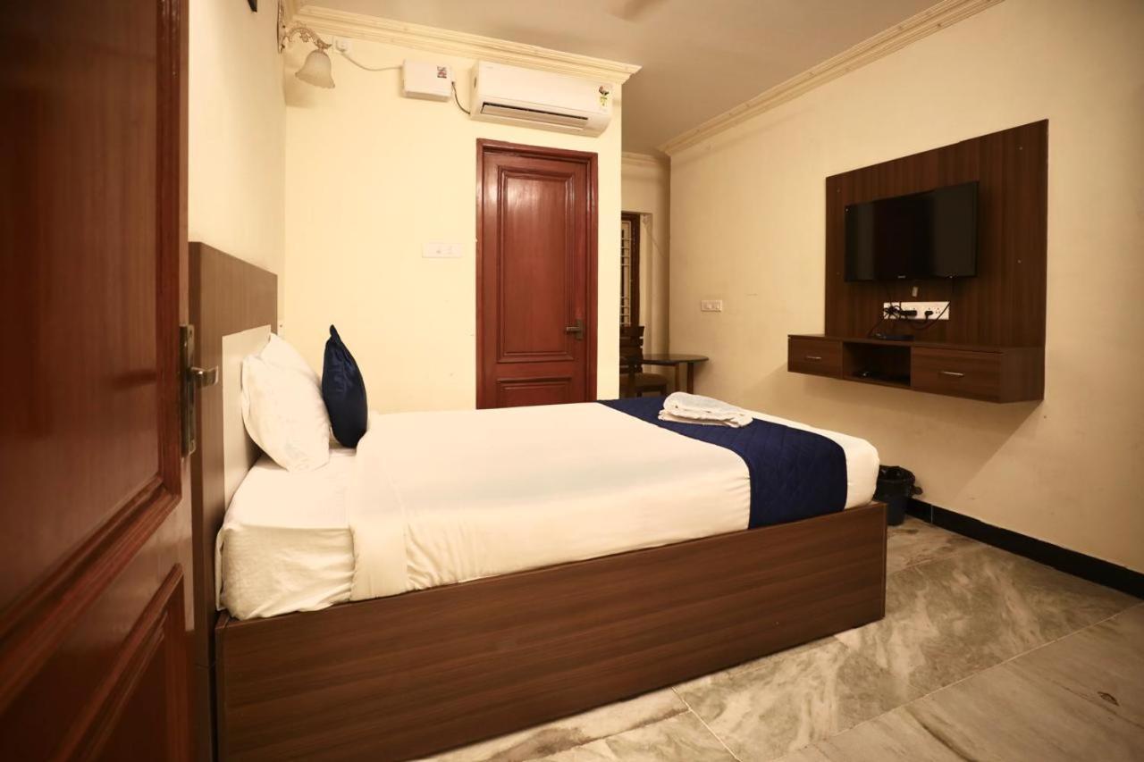 A.R Residency Hotel Chennai Eksteriør billede