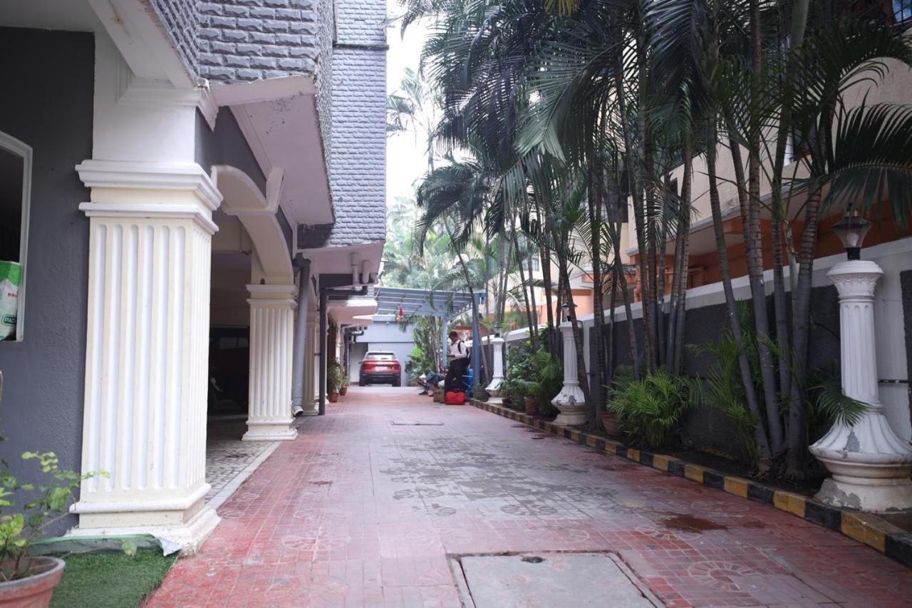 A.R Residency Hotel Chennai Eksteriør billede