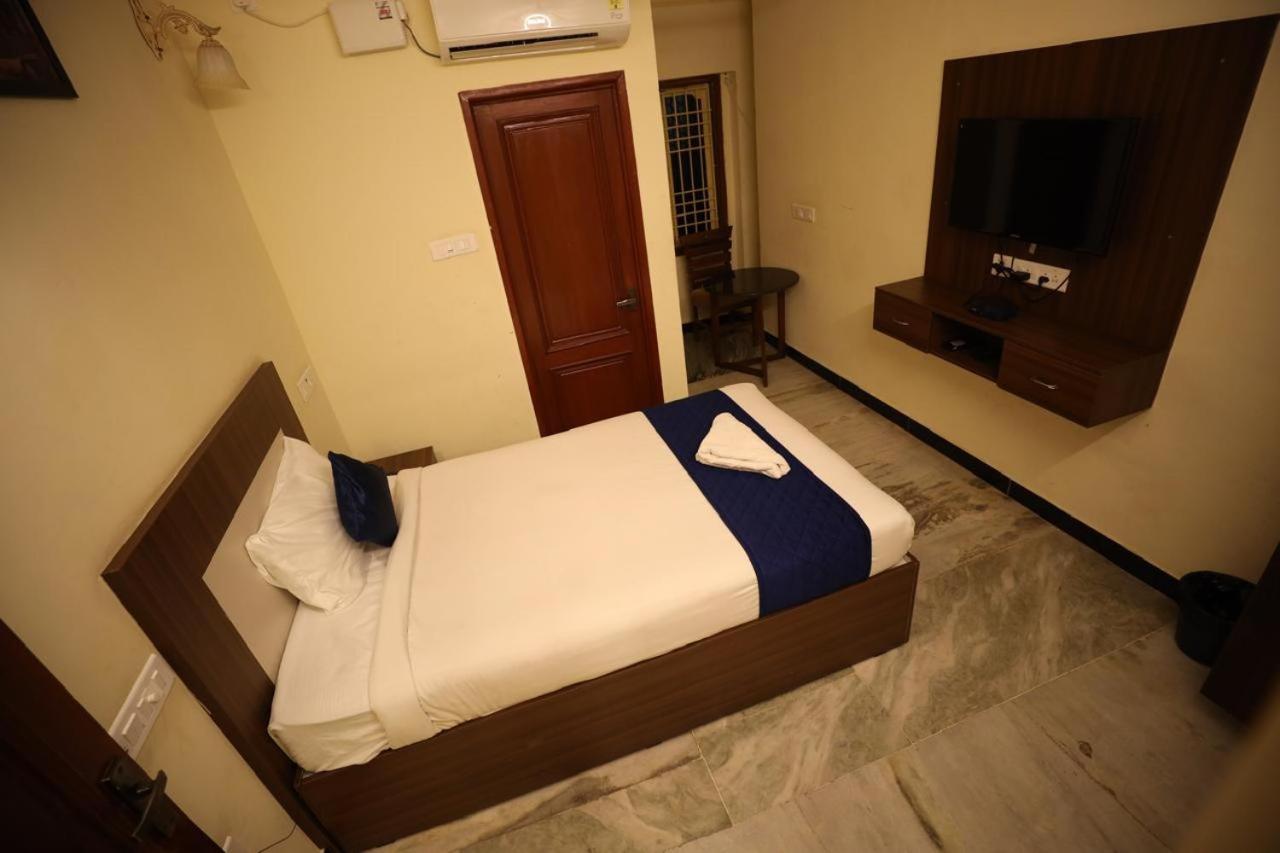 A.R Residency Hotel Chennai Eksteriør billede